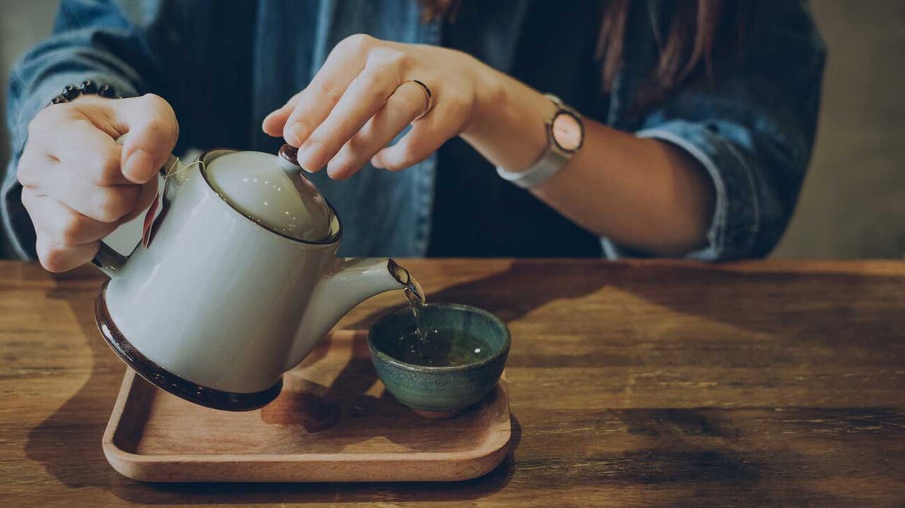 تاثیر مصرف چای بر تقویت سلامت استخوان زنان و پیشگیری از شکستگی لگن