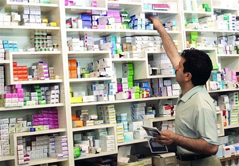 لباس بیمهها به داروخانهها افزایش بدهیها را تشدید میکند و بر ارائه خدمات بیمهای تاثیر گذاشته است