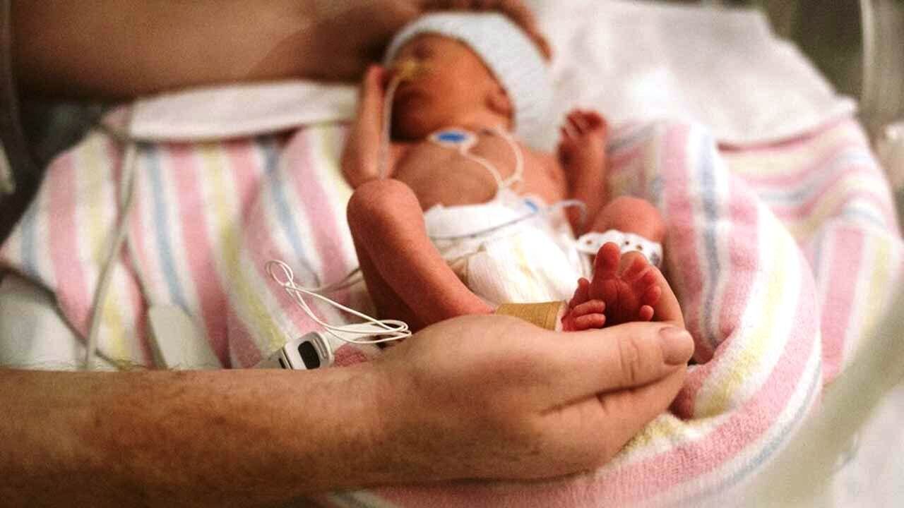علت فوت چهار نوزاد در بیمارستان میبد در دست بررسی است؛ تأکید بر رعایت بی‌طرفی رسانه‌ها